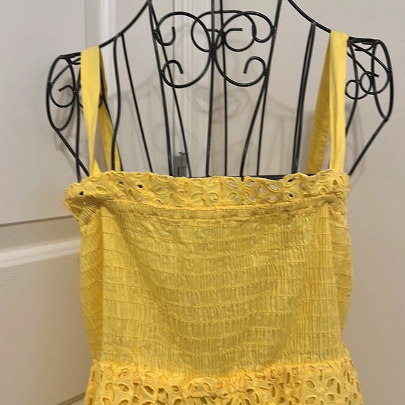 New Victoria’s Secret Moda International Yellow Eyelet Smocked Dress Cruise M - Picture 2 of 6
